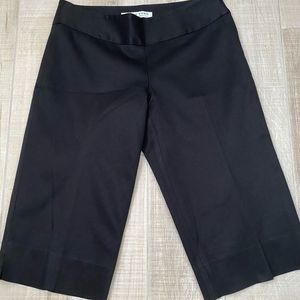 Trina Turk Sz 4 Black Cropped/Capri Pants Lined
